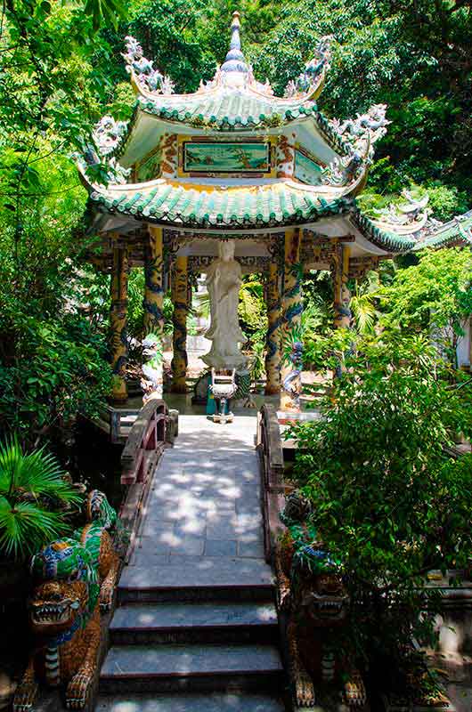 429 - Vietnam - Danang - Thuy Son - pagoda Lin Ung